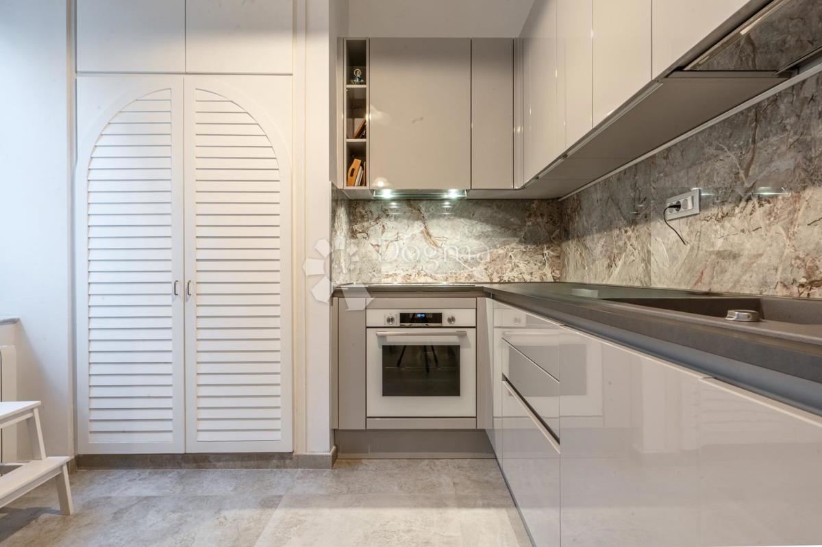 Allogio Pećine, Rijeka, 130,14m2