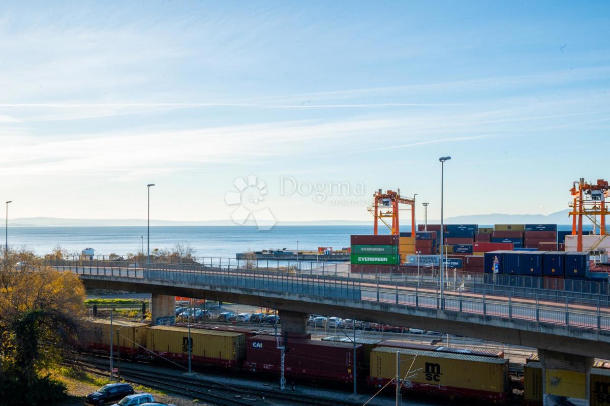 Allogio Pećine, Rijeka, 130,14m2