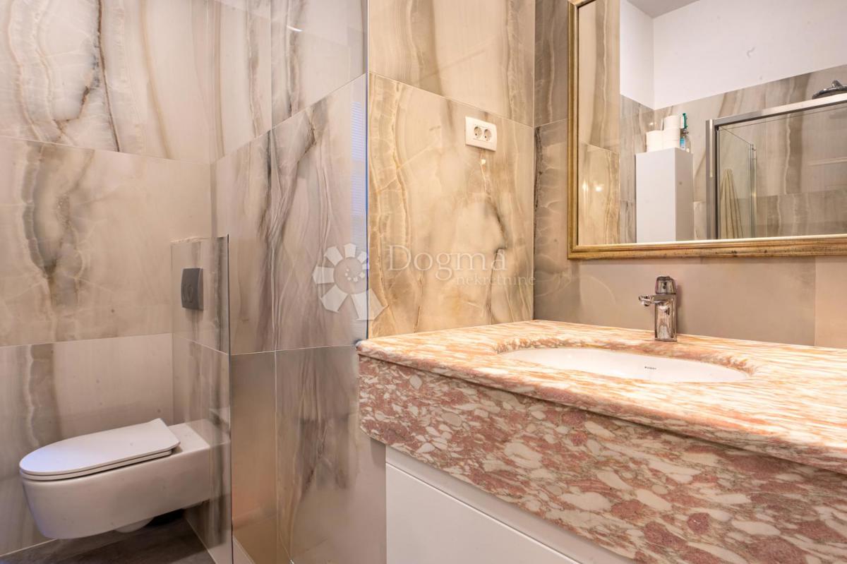 Allogio Pećine, Rijeka, 130,14m2