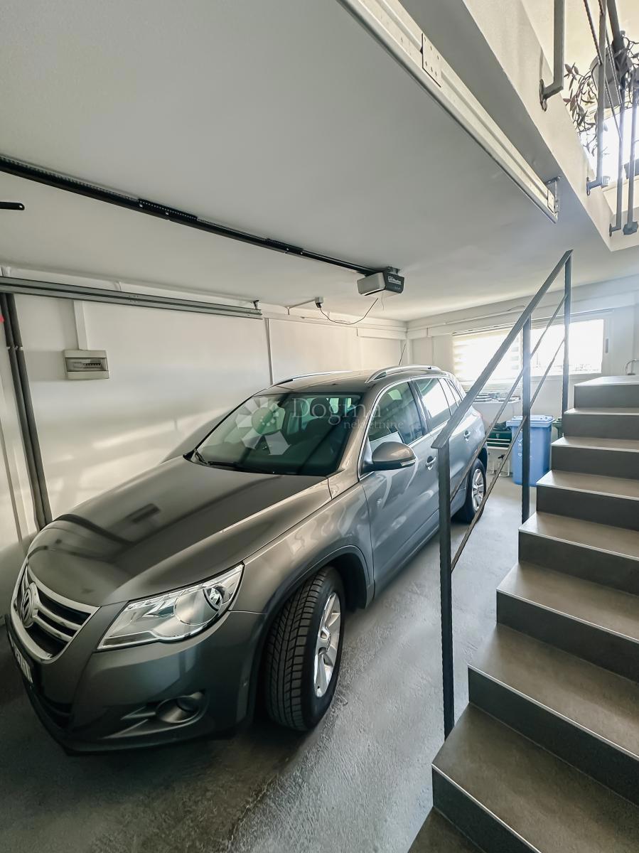 Allogio Crnica, Šibenik, 251,93m2