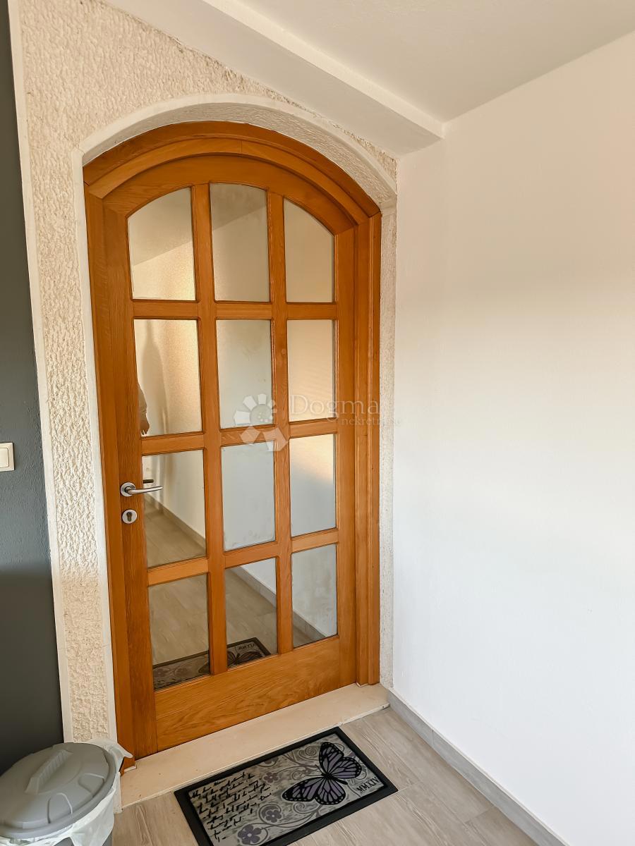 Allogio Crnica, Šibenik, 251,93m2