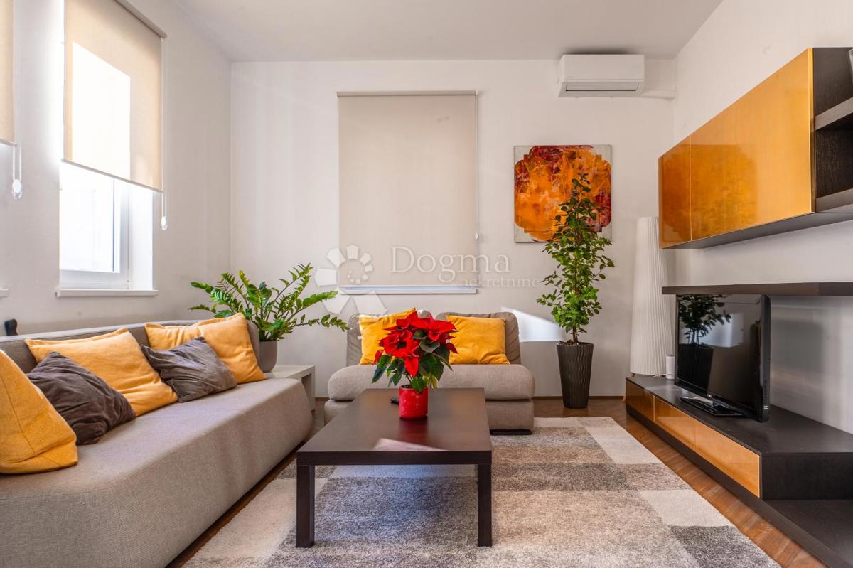 Allogio Centar, Rijeka, 66,86m2