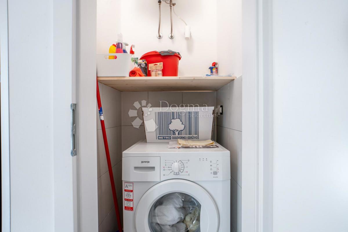 Allogio Centar, Rijeka, 66,86m2