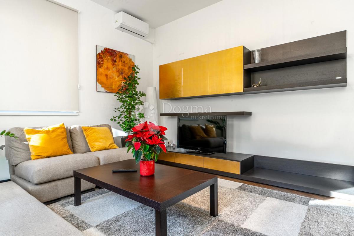 Allogio Centar, Rijeka, 66,86m2