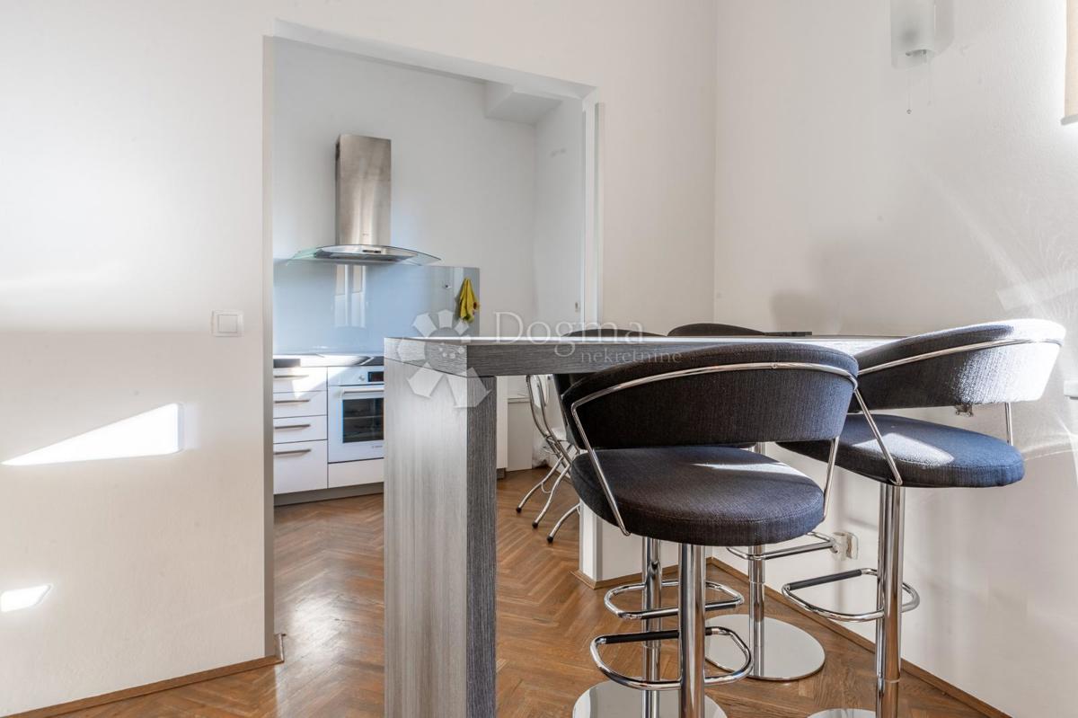 Allogio Centar, Rijeka, 66,86m2