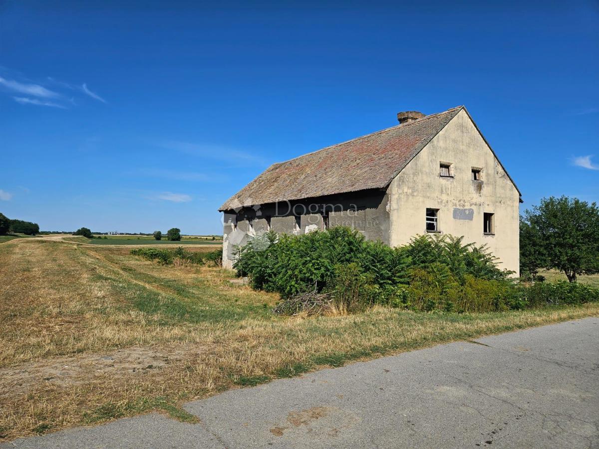 Locale commerciale Branjina, Popovac, 273m2