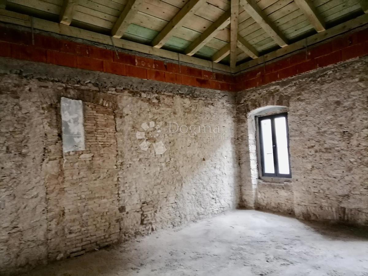 Allogio Banderovo, Rijeka, 90m2