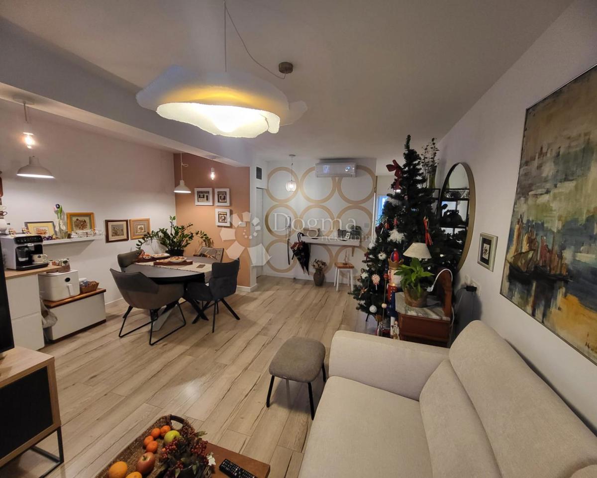 Allogio Gripe, Split, 68m2