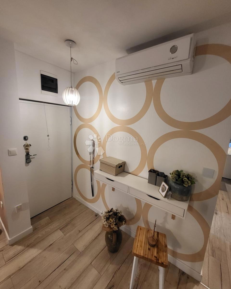 Allogio Gripe, Split, 68m2