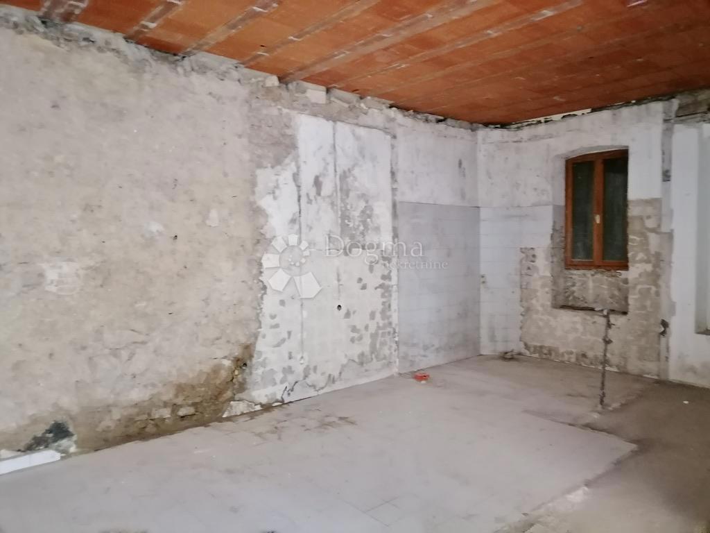 Allogio Banderovo, Rijeka, 76m2