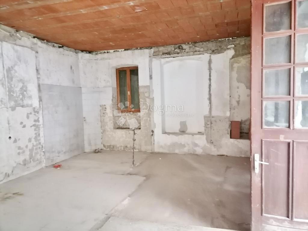 Allogio Banderovo, Rijeka, 76m2