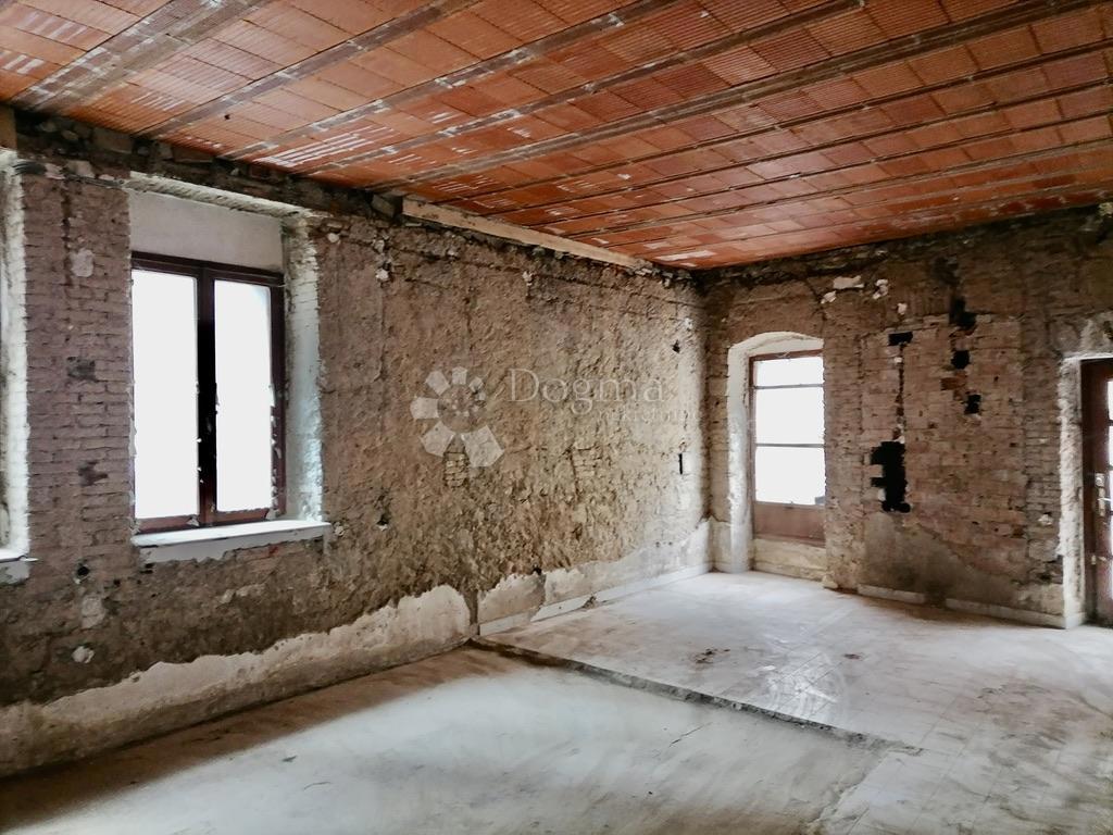 Allogio Banderovo, Rijeka, 76m2