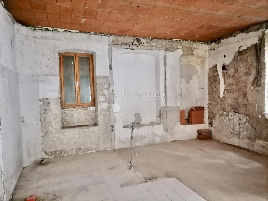 Allogio Banderovo, Rijeka, 76m2