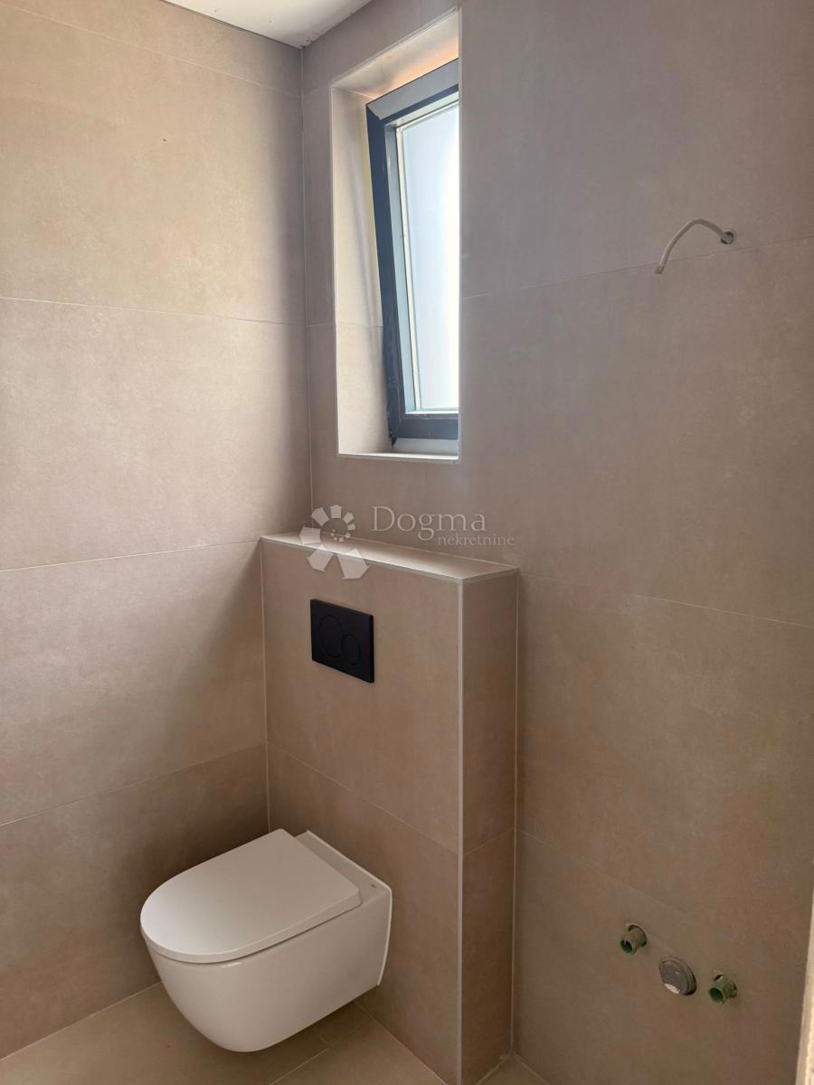 Appartamento Maslenica, Jasenice, 119,83m2