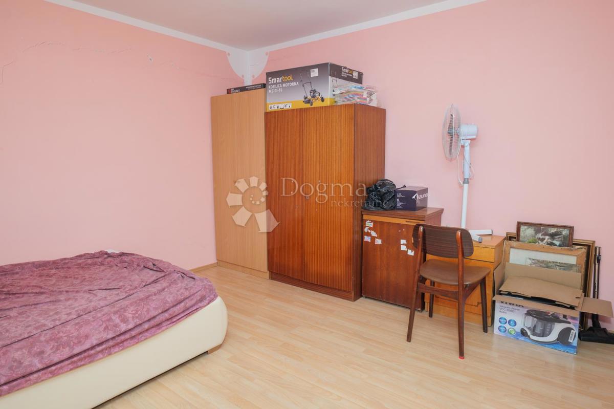 Locale commerciale Bobota, Trpinja, 130m2