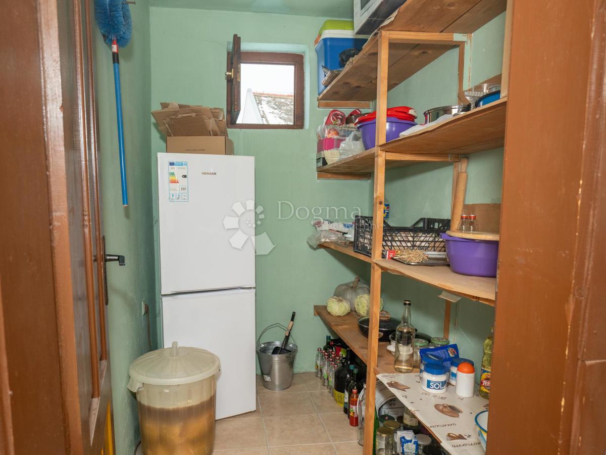 Locale commerciale Bobota, Trpinja, 130m2