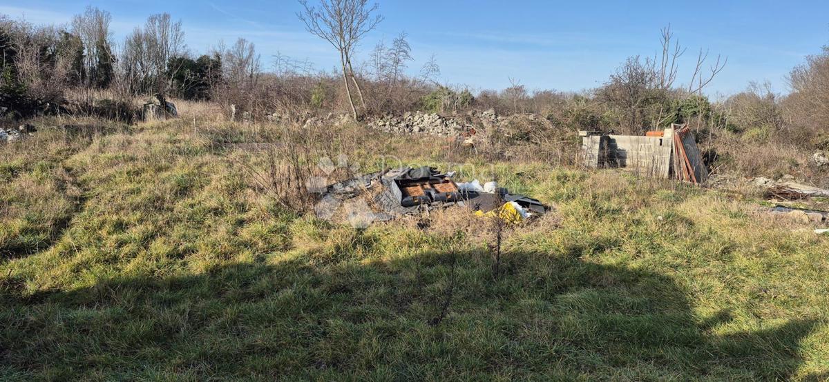 Terreno edificabile Rakalj, Marčana, 1.025m2