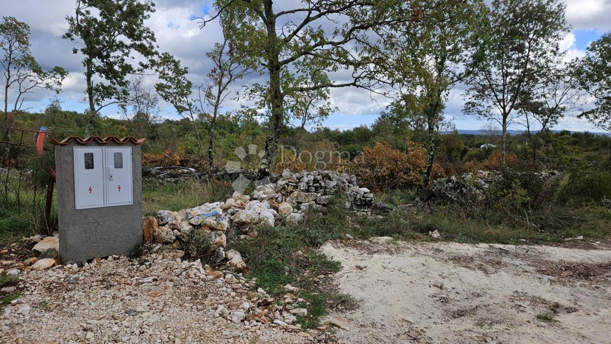 Terreno edificabile Barban, 3.445m2