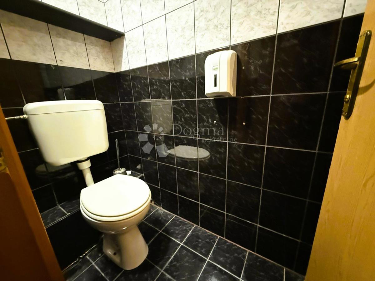 Locale commerciale Centar, Varaždin, 145,08m2