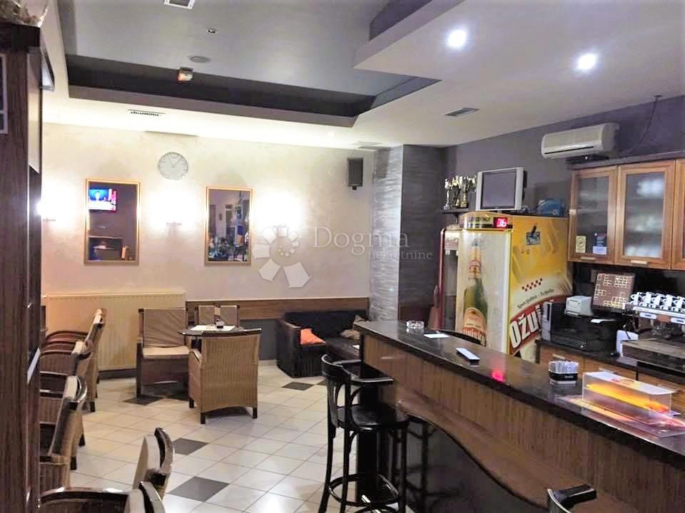 Locale commerciale Centar, Varaždin, 145,08m2