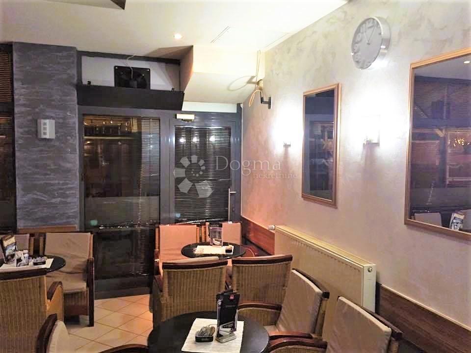 Locale commerciale Centar, Varaždin, 145,08m2