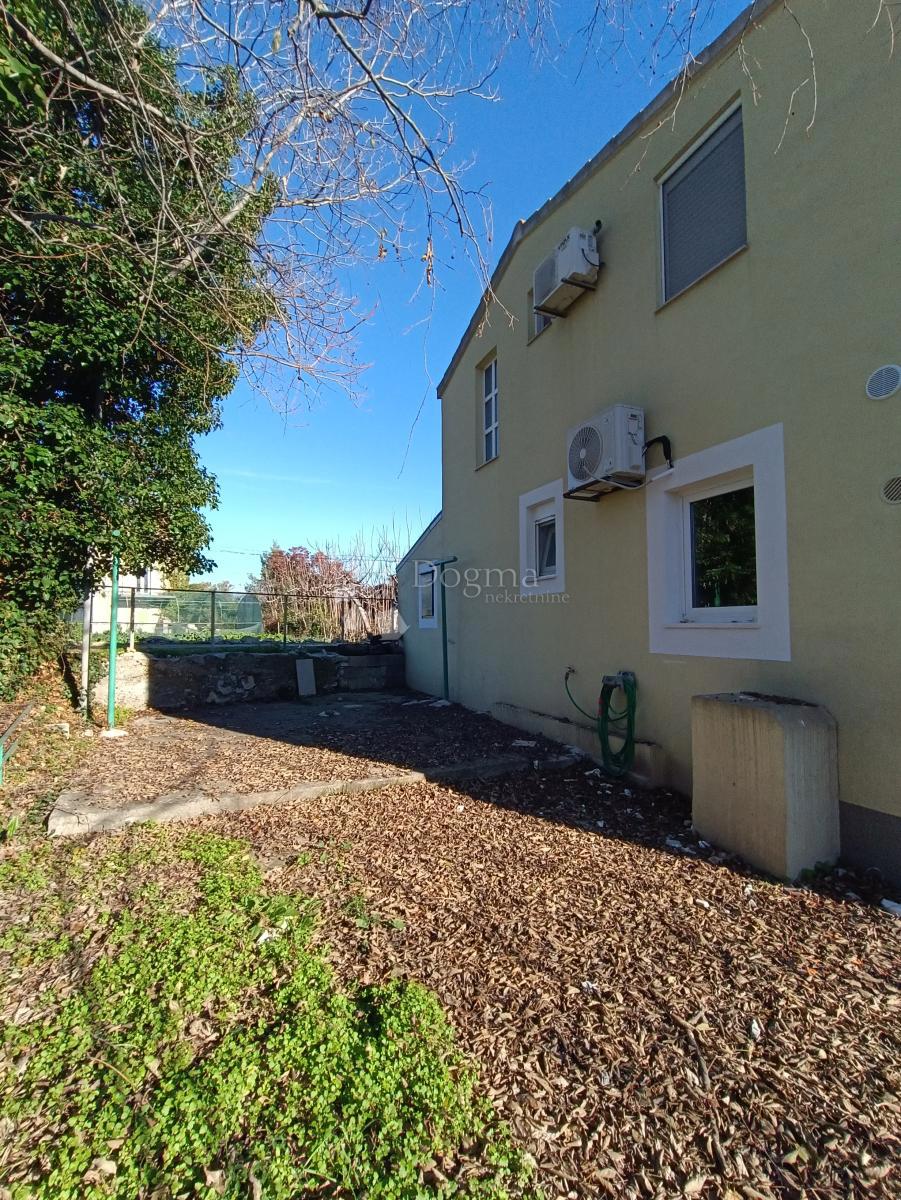 Casa Grohote, Šolta, 120m2