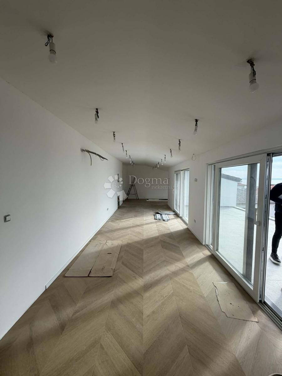 Allogio Kostrena Sveta Lucija, Kostrena, 220m2