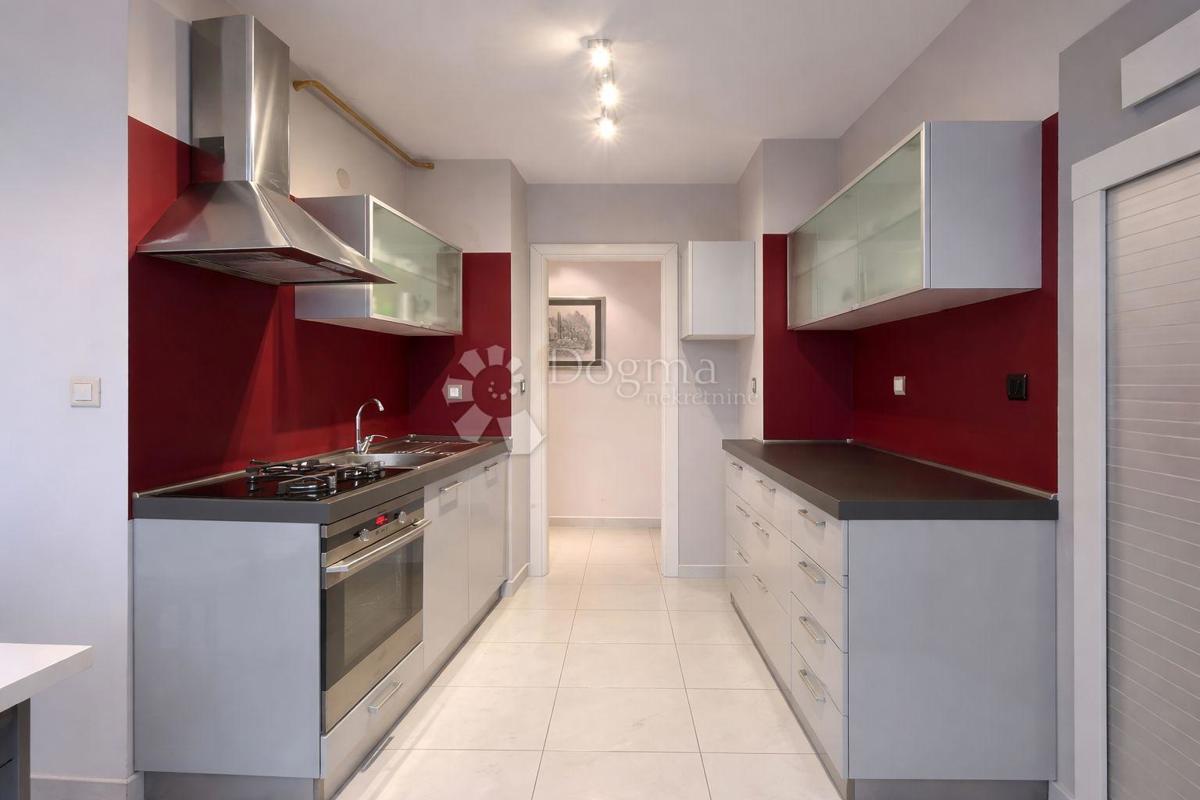 Allogio Vidikovac, Pula, 1m2