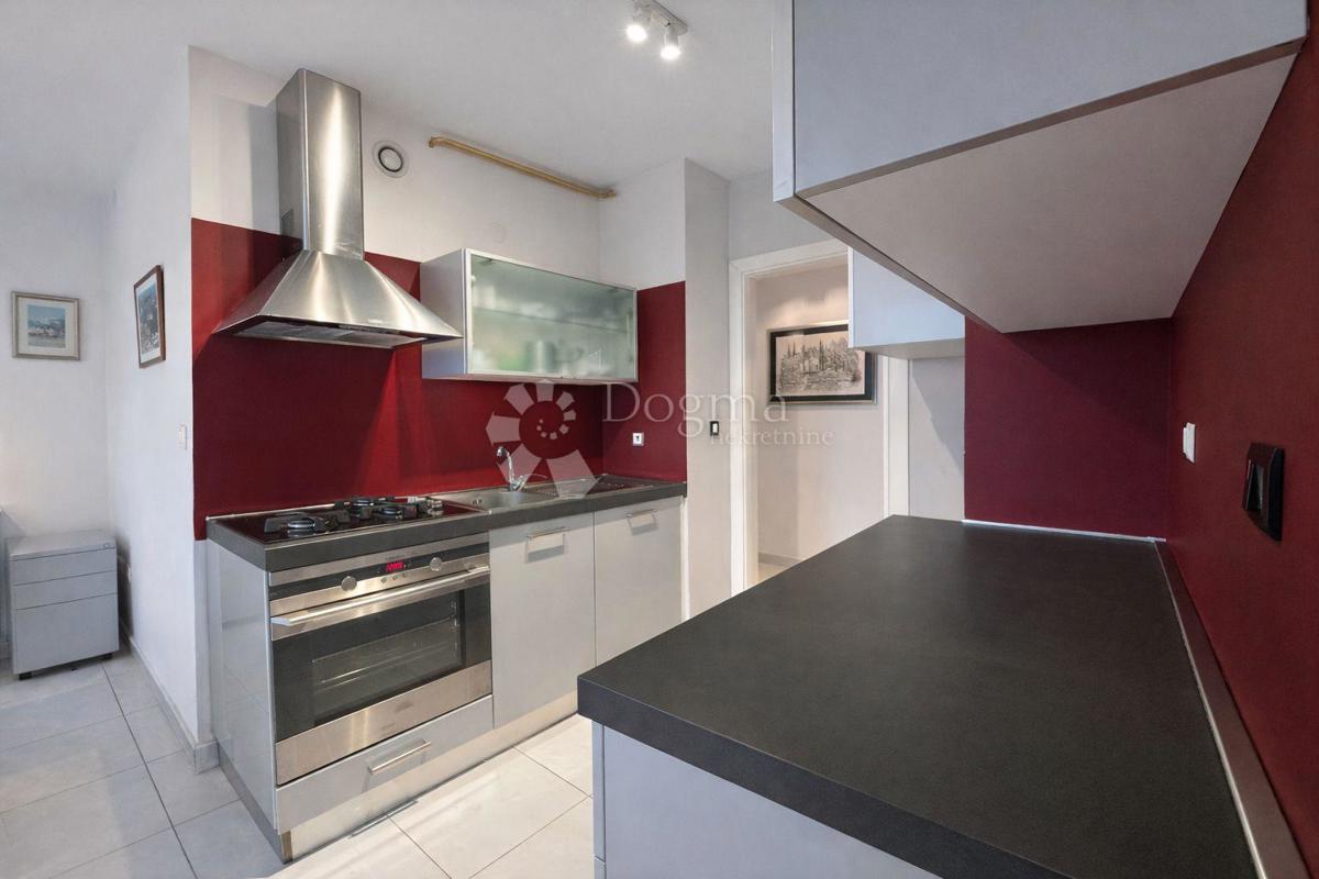 Allogio Vidikovac, Pula, 1m2