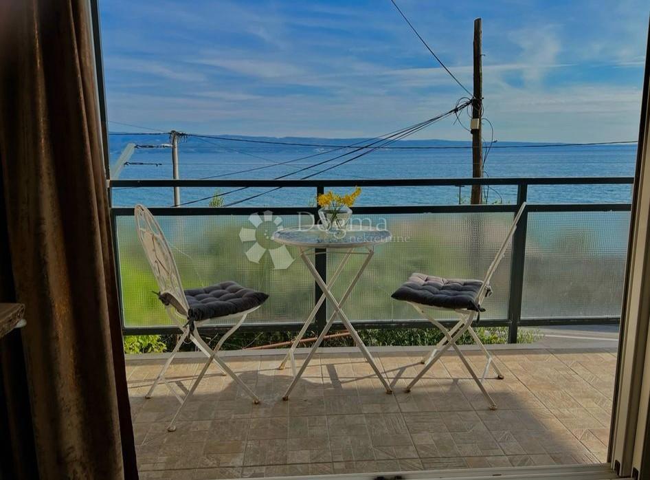 Allogio Jesenice, Dugi Rat, 132m2