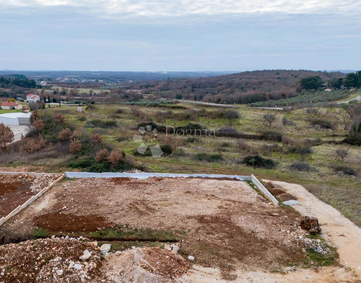 Terreno edificabile Višnjan, 1.017m2