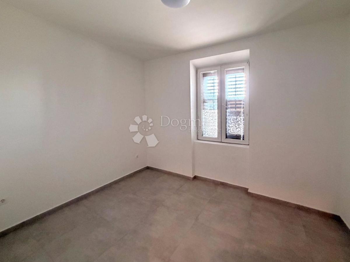 Allogio Centar, Pula, 27,14m2