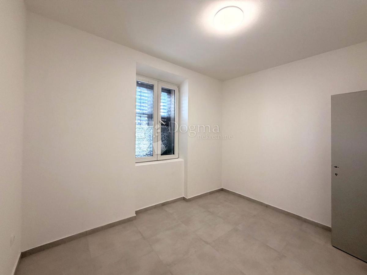 Allogio Centar, Pula, 27,14m2