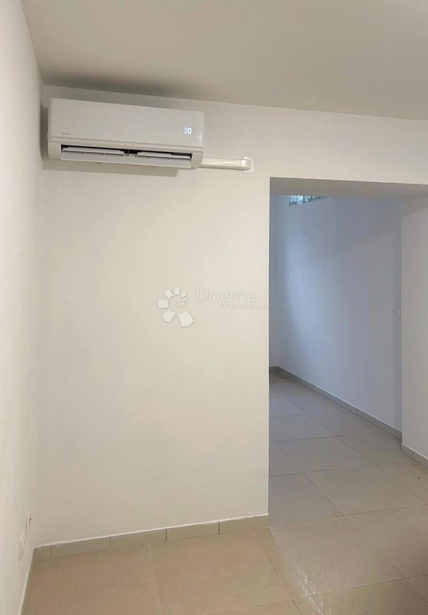 Allogio Centar, Pula, 27,14m2