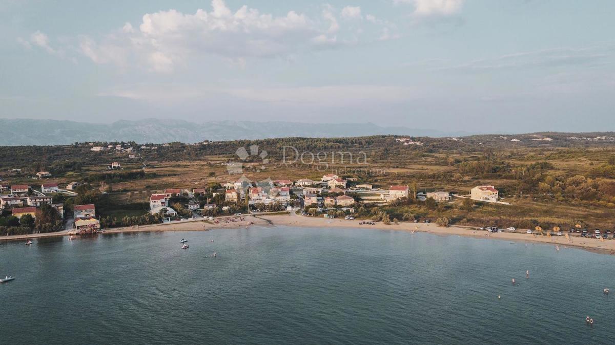 Terreno edificabile Ljubač, Ražanac, 570m2