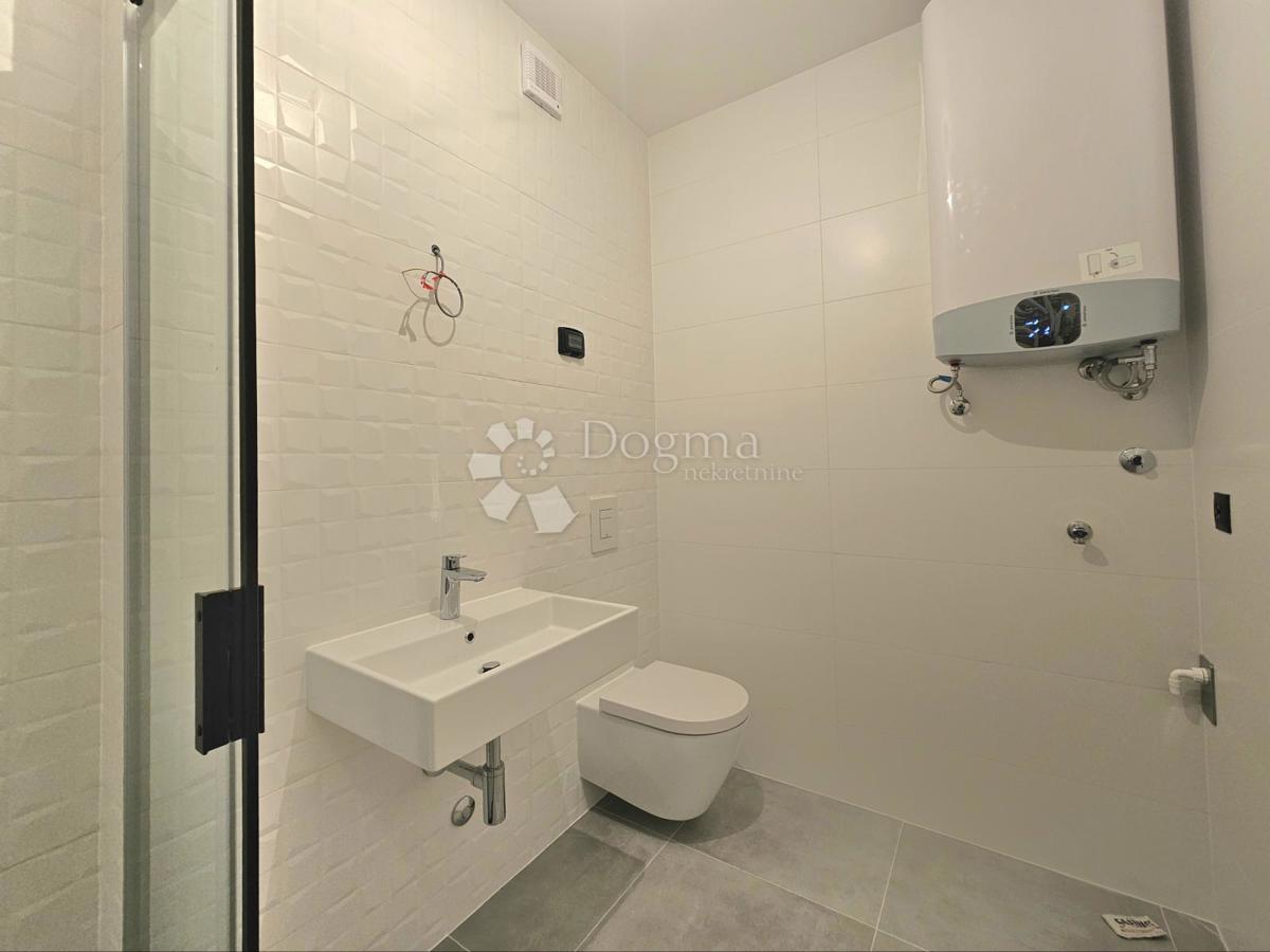 Umago, nuova costruzione,