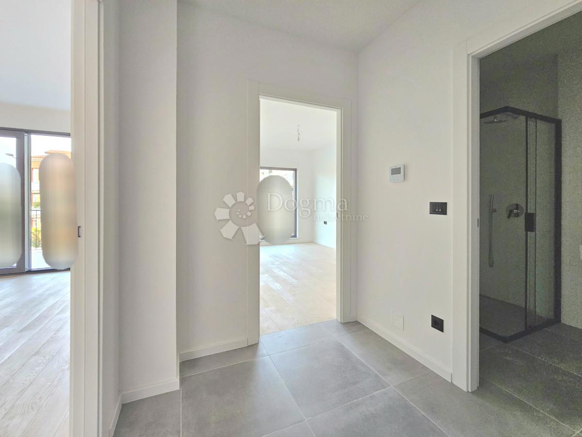 Umago, nuova costruzione,