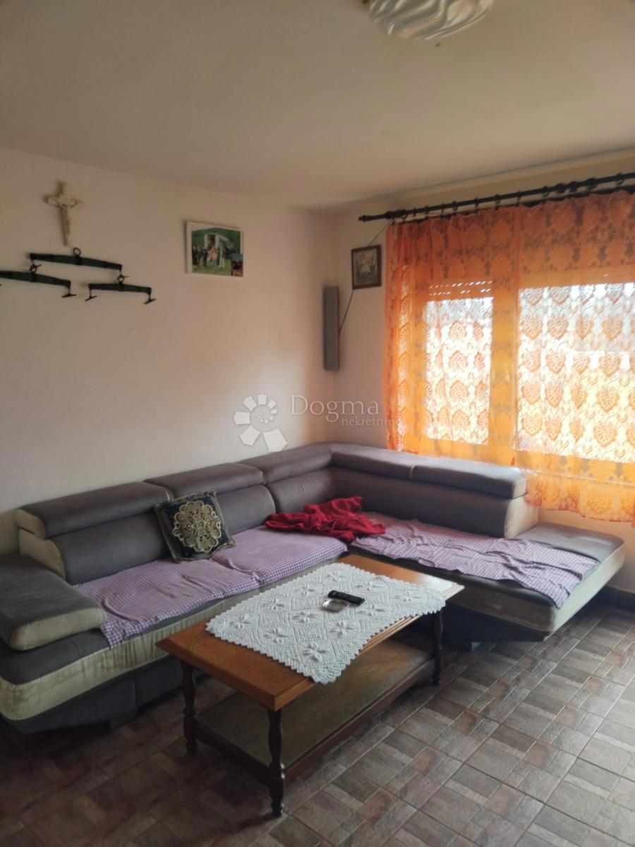 Casa Donje Mekušje, Karlovac - Okolica, 410m2