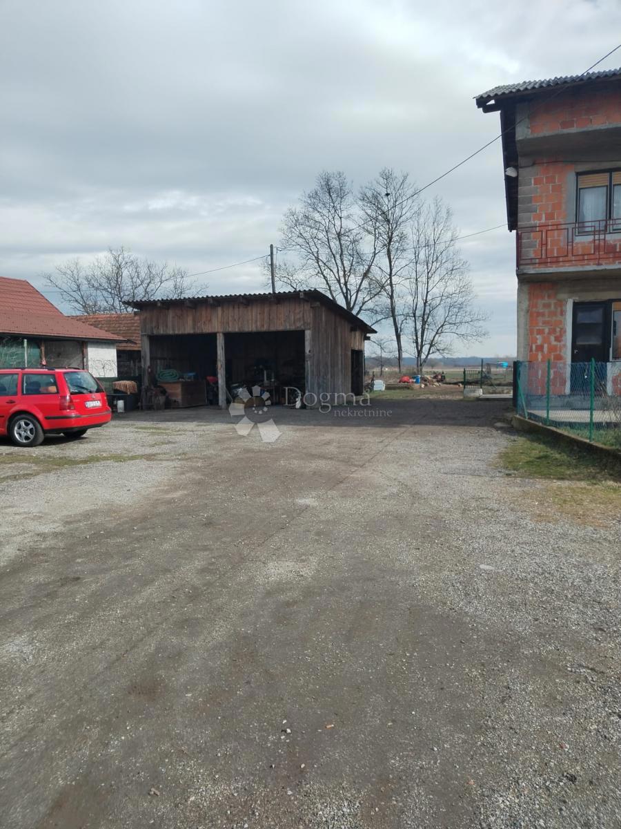 Casa Donje Mekušje, Karlovac - Okolica, 410m2