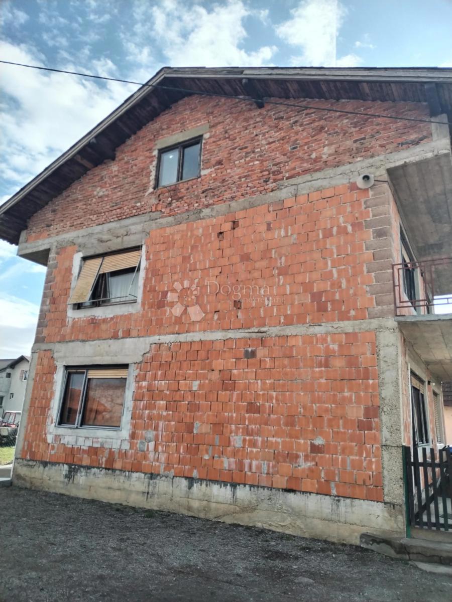 Casa Donje Mekušje, Karlovac - Okolica, 410m2