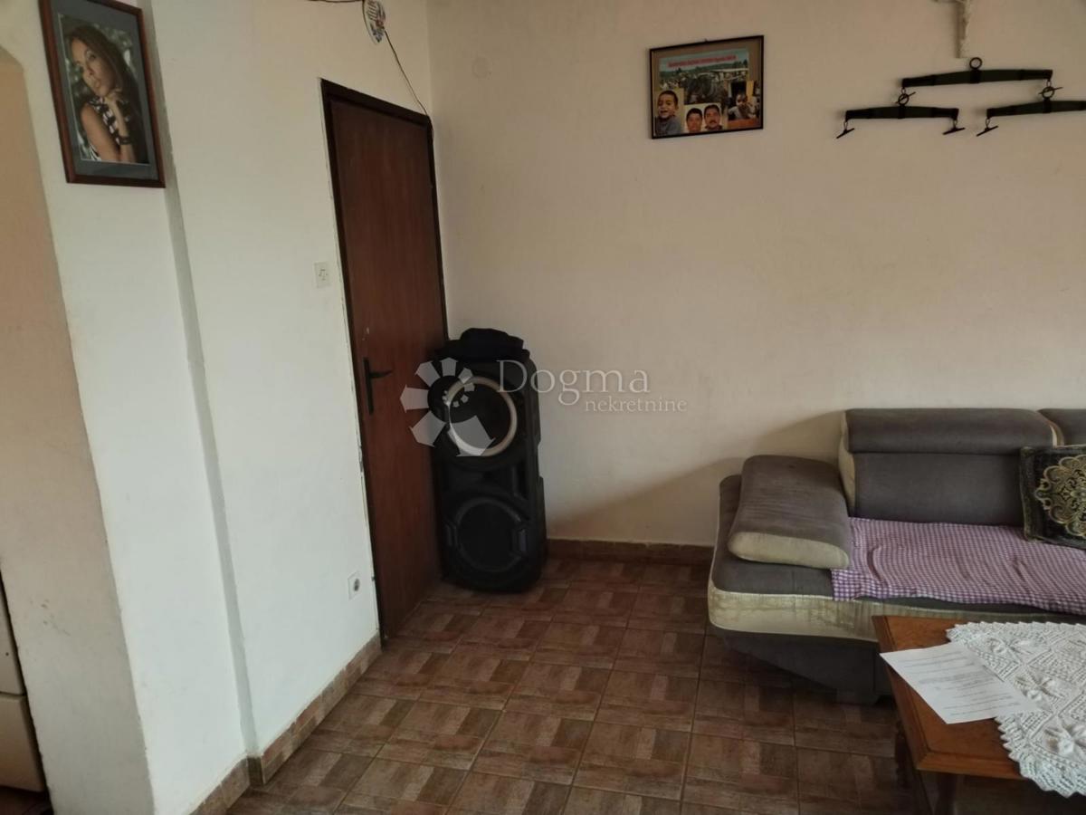 Casa Donje Mekušje, Karlovac - Okolica, 410m2