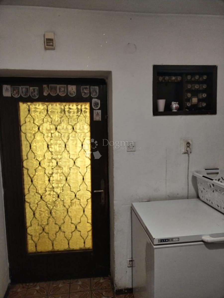 Casa Donje Mekušje, Karlovac - Okolica, 410m2