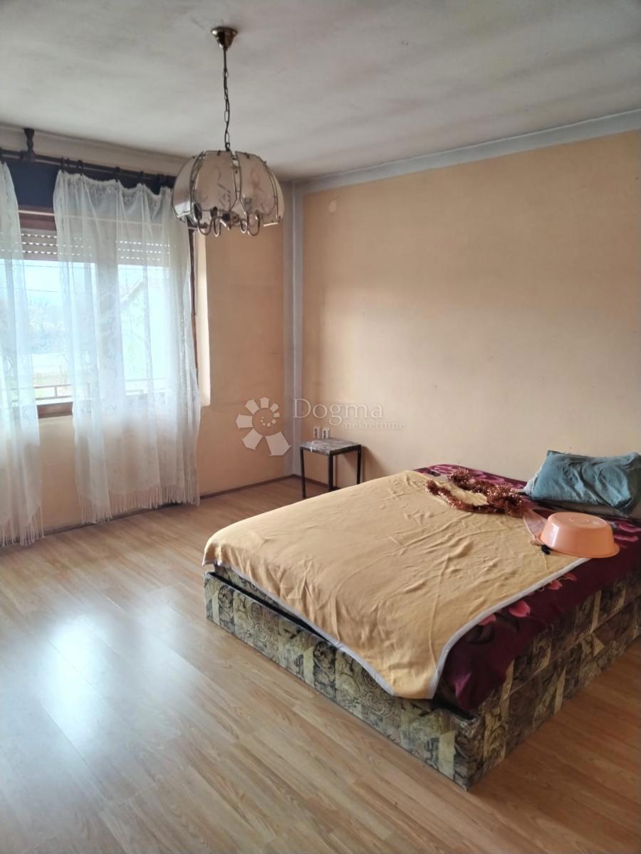 Casa Donje Mekušje, Karlovac - Okolica, 410m2