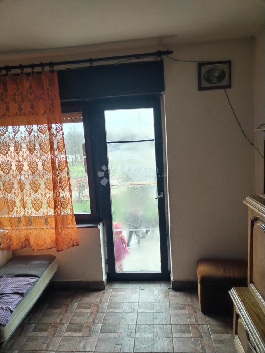 Casa Donje Mekušje, Karlovac - Okolica, 410m2