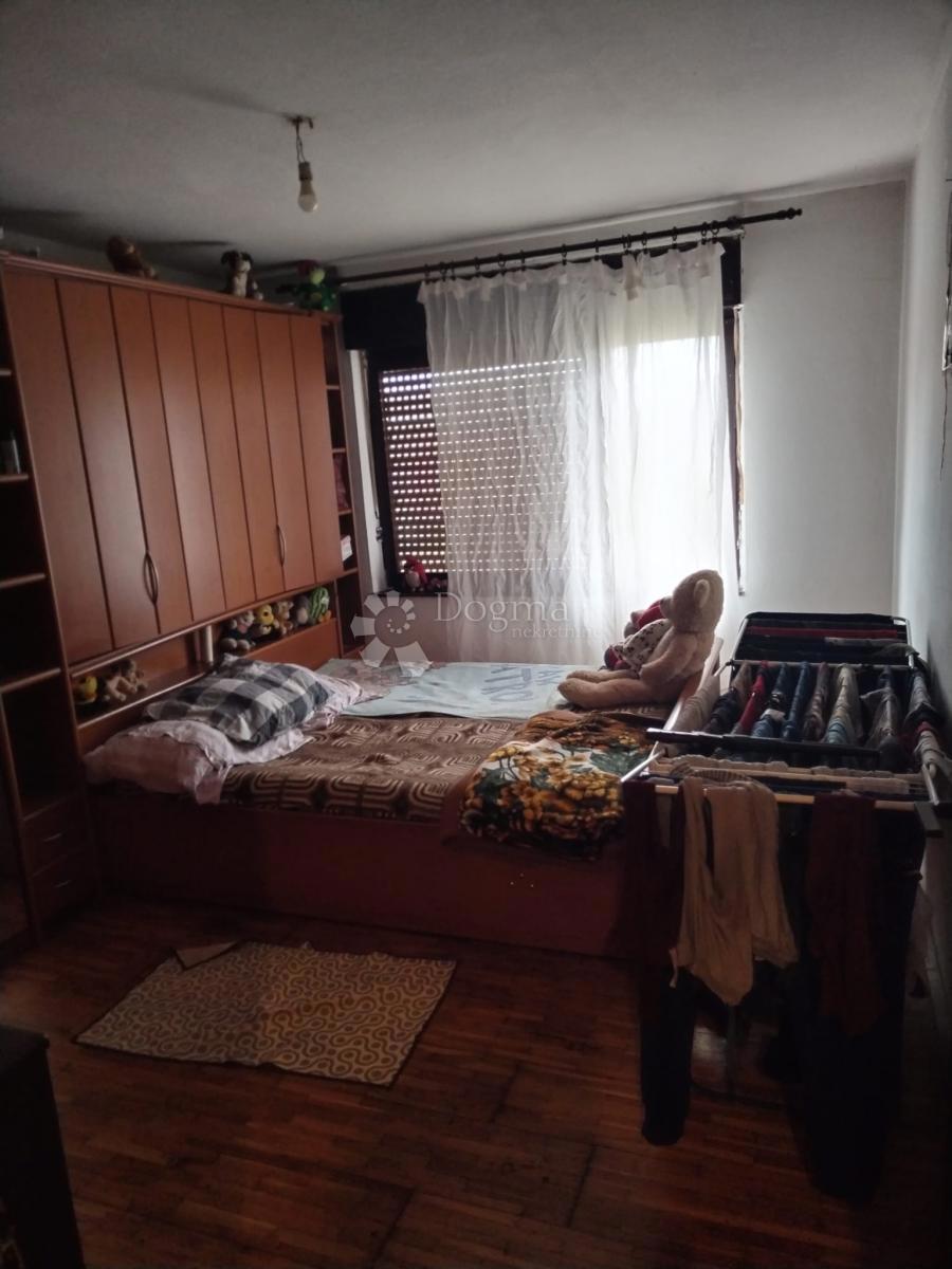 Casa Donje Mekušje, Karlovac - Okolica, 410m2