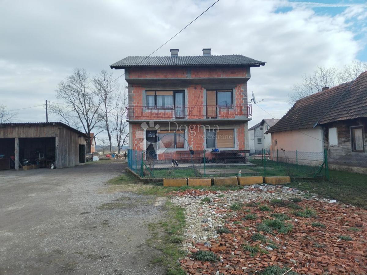 Casa Donje Mekušje, Karlovac - Okolica, 410m2