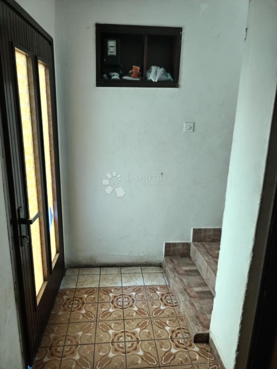 Casa Donje Mekušje, Karlovac - Okolica, 410m2