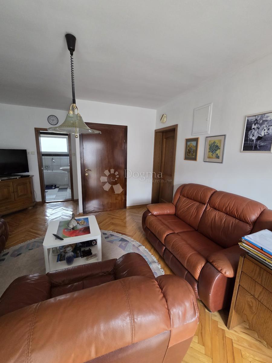 Casa Trnovčica, Gornja Dubrava, 235,27m2