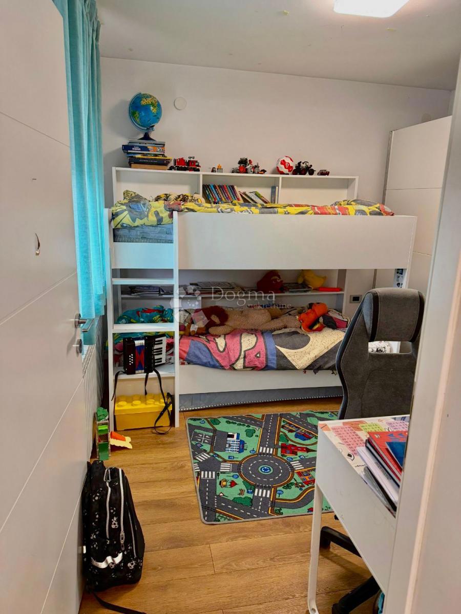 Casa Donja Dubrava, 243m2