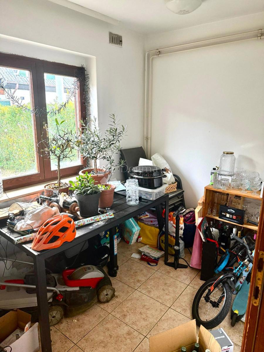 Casa Donja Dubrava, 243m2